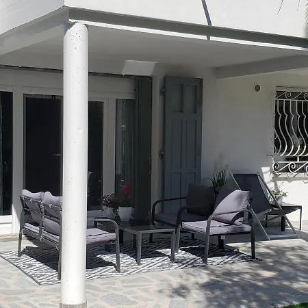 Port T2 58m2 Climatise Avec Terrasse, Parki 公寓 *