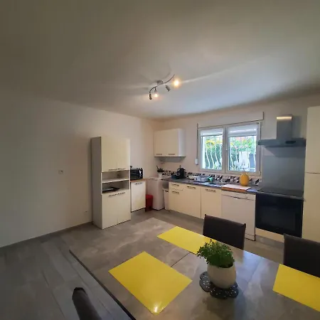 Port T2 58m2 Climatise Avec Terrasse, Parki Fréjus